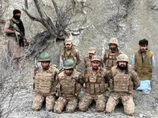 Pak Army Vs BLA : बलुच लिबरेशन आर्मीने पकडलेल्यांना ‘पाकचे सैनिक’ मानण्यास पाक सैन्याचा नकार