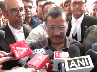 Arvind Kejriwal Acquitted : अरविंद केजरीवाल आणि मनीष सिसोदिया यांच्यासह सर्व २३ जण निर्दाेष !