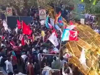 JNU Violence : जेएनयूमध्ये युजीसीचे नियम लागू करण्याच्या मागणीवरून विद्यार्थ्यांकडून हिंसाचार