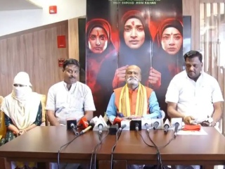 ‘लव्ह जिहाद’च्या विरोधात देशात कठोर कायदा लागू करावा ! – Pramod Muthalik, Karnataka Shree Ram sena chief