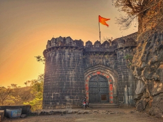 अजिंक्यतारा सुशोभीकरण आणि छत्रपती ताराराणी स्मारक उभारणी यांना शासनाची मान्यता !