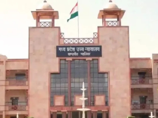 अवैधपणे लाभ मिळवण्यासाठी माध्यम स्वातंत्र्याचा वापर शस्त्र म्हणून करता येणार नाही ! – Madhya Pradesh High Court