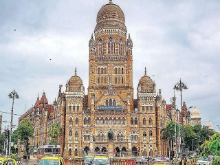 मुंबई महापालिका ४ नव्या यंत्रांद्वारे मलवाहिन्यांची कोंडी दूर करणार !