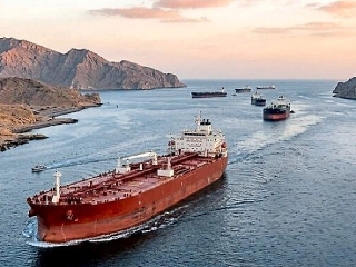 Hormuz Transit Fees : इराणने हॉर्मुझमधून जाण्यासाठी एका नौकेकडून आकारले १७ कोटी रुपये !