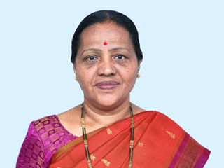 गुरूंवरील श्रद्धेच्या बळावर यजमानांच्या निधनापूर्वी आणि निधनानंतरही स्थिर राहून परिस्थितीला खंबीरपणे सामोर्‍या जाणार्‍या श्रीमती प्रियांका वाडकर !