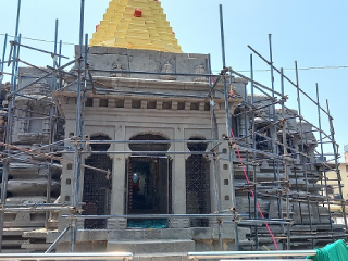 श्री महालक्ष्मी देवस्थान येथील जतन-संवर्धनाच्या कामामुळे मंदिर आणि पुरातन मूर्ती यांच्या मूळ सौंदर्याला झळाळी !