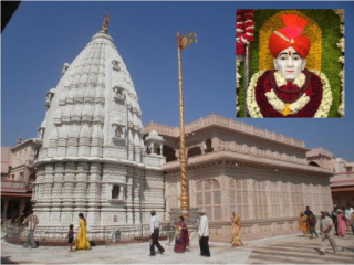 आदर्श शेगाव संस्थान !