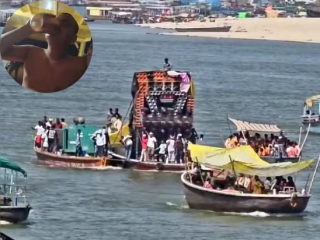 Varanasi Ganga Party : गंगा नदीमध्ये नौकेवर डिजे लावून युवकांकडून मद्याची मेजवानी : नाविकांमध्ये संताप