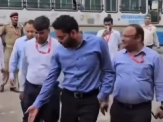 IAS Sachin Kumar Vaishya : मंत्रोच्चार करतांना जोडे काढण्यास सांगितल्याने ‘श्री माता वैष्णोदेवी श्राईन बोर्डा’चे मुख्य कार्यकारी अधिकारी संतप्त !
