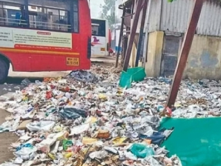 सातारा मध्यवर्ती बसस्थानकामध्ये घाणीचे साम्राज्य