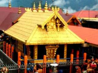 शबरीमला (केरळम्) प्रकरण : न्यायालय आणि धर्म यांच्यातील सीमारेषा !