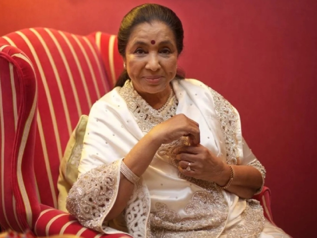 Asha Bhosle : सूरसम्राज्ञी आशा भोसले कालवश !