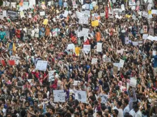 संपादकीय : आंदोलने, मोर्चे आणि सर्वसामान्य ! 