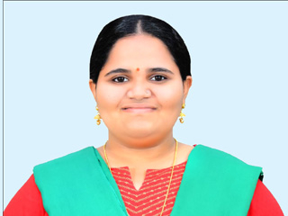 साधनेची ओढ असलेली ५२ टक्के आध्यात्मिक पातळीची वरळी, मुंबई येथील कु. आर्या प्रशांत वैती (वय १८ वर्षे) !