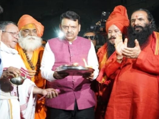 सिंहस्थ कुंभपर्वाच्या कामांना अधिक गती देणार ! – मुख्यमंत्री देवेंद्र फडणवीस