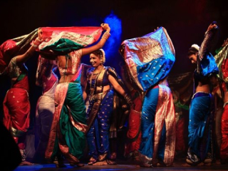 लावणीच्या सध्याच्या अश्लील स्वरूपावर निर्बंध घालण्यासाठी परिनिरीक्षण मंडळ स्थापन करावे ! – राष्ट्रवादी काँग्रेस
