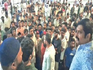 छत्रपती संभाजीनगर येथे पोलिसाकडून शिवसेना पदाधिकार्‍यावर चाकूने आक्रमण !