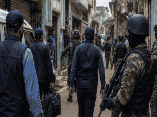 Gulshan Colony Raid : कोलकात्यातील ‘मिनी बांगलादेश’ असलेल्या ‘गुलशन कॉलनी’वर राष्ट्रीय अन्वेषण यंत्रणेच्या धाडी !