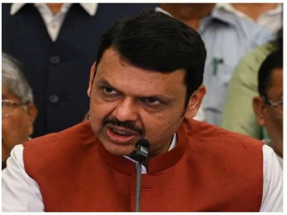 नराधमाला यमसदनी पाठवण्यासाठी न्यायालयाच्या माध्यमातून प्रयत्न करू ! – देवेंद्र फडणवीस, मुख्यमंत्री
