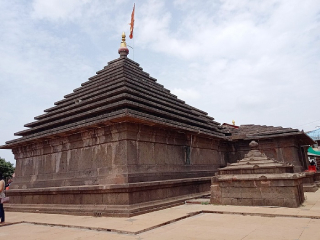 श्रीक्षेत्र महाबळेश्वर मंदिरात आदर्श ‘वस्त्रसंहिता’ लागू करा ! – बजरंग दल
