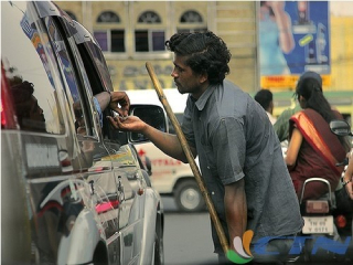 महाराष्ट्रात ‘भिक्षा प्रतिबंधक कायदा’ दुर्लक्षित : ७५ वर्षांत सुधारणांचा अभाव !