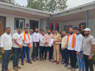 वाघोली (पुणे) येथे ‘सकल हिंदु समाजा’ची विकास लवांडे यांच्या अटकेची मागणी !