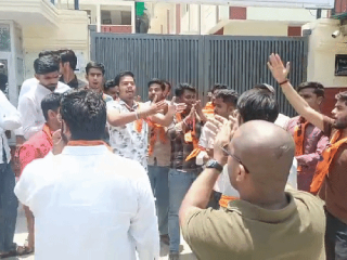 Kanpur Tilak Controversy : कानपूर (उत्तरप्रदेश) येथे कॉन्व्हेंट शाळेत टिळा लावून आलेल्या विद्यार्थ्याला मुसलमान शिक्षिकेकडून मारहाण