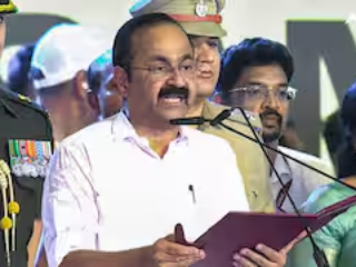 Kerala New CM : व्ही.डी. सतीशन् यांनी घेतली केरळम्‌च्या मुख्यमंत्री पदाची शपथ