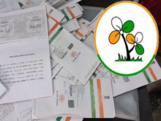 तृणमूल काँग्रेसच्या कार्यालयात सापडली सरकारी भूमींची कागदपत्रे आणि १०० हून अधिक आधारकार्ड