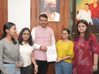 वसतीगृहातील गैरसोयींची मुख्यमंत्र्यांकडे तक्रार; विद्यार्थिनीला बाहेर काढण्याची नोटीस !