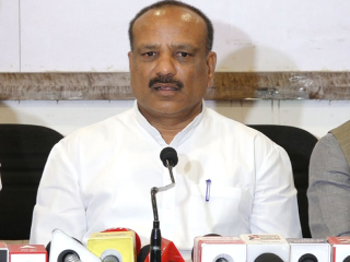 (म्हणे) ‘सरकार माझ्या हत्येची वाट पहात आहे !’ – राष्ट्रवादी काँग्रेस शरद पवार पक्षाचे प्रवक्ते विकास लवांडे