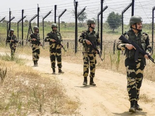 बांगलादेशाच्या विरोधामुळे घुसखोरांना सीमेवरून परत पाठवणे होत आहे अवघड !