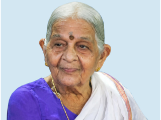 पू. (कै.) श्रीमती आनंदी पाटीलआजी (वय १०४ वर्षे) यांचे अंत्यदर्शन घेतांना डोंबिवली (जिल्हा ठाणे) येथील साधकांनी अनुभवलेली उच्च आध्यात्मिक स्थिती !