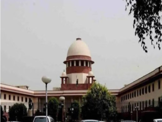 प्राध्यापकाकडून खंडणी घेणार्‍या महिला पोलिसाचा अटकपूर्व जामीन अर्ज न्यायालयाने फेटाळला !