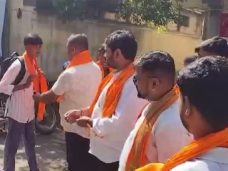 कर्नाटकातील शाळांत हिजाबला दिलेल्या अनुमतीच्या विरोधात हिंदूंची ‘भगवे उपरणे मोहीम’ !