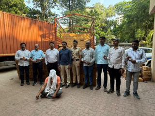 ठाणे येथे १ कोटी २८ लाख रुपयांचे अवैध विदेशी मद्य जप्त !