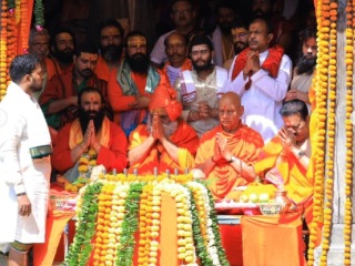 Nashik Kumbh Mela 2027 : नाशिक येथे सिंहस्थ कुंभपर्व ध्वजस्तंभ शिलान्यास पूजन सोहळा पार पडला !
