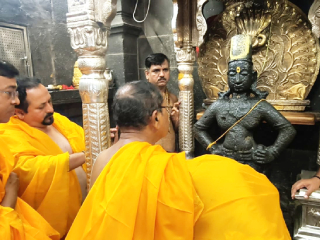 पंढरपूरच्या श्री विठ्ठलमूर्तीला रासायनिक लेपन करण्यास वारकरी संप्रदायाचा ठाम विरोध !