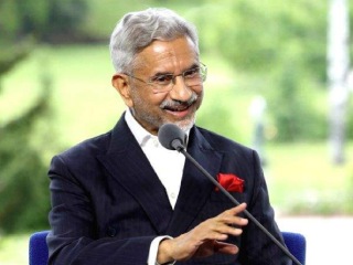 भारताच्या शस्त्रांद्वारे युरोपवर कधीही आक्रमण झाले नाही; पण युरोप अशा देशांना शस्त्रे विकतो, ज्यांद्वारे भारतावर आक्रमणे होतात ! : External Affairs Minister Jaishankar