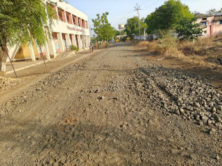 भाववाढ झाली असली, तरी ठेकेदारांनी कामे पूर्ण न केल्यास त्यांच्यावर कारवाई होणार !
