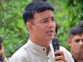 बाबर, अकबर, हुमायून आदी आक्रमकांचे संग्रहालय बांधून त्याद्वारे त्यांची क्रूरता दाखवा ! : Sangeet Singh Som