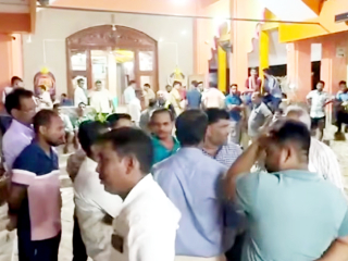 आजगाव येथे ग्रामस्थांचा उद्रेक : खाण प्रकल्पासाठीचे सर्वेक्षण रोखले !