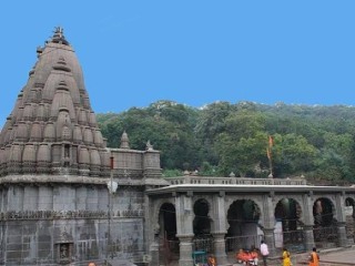 भीमाशंकर भाविकांसाठी प्रवेशिका (पास) घेण्याचा सक्तीचा निर्णय प्रशासनाने मागे घेतला !