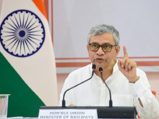 पुणे रेल्वेस्थानकाचा ६०० कोटी रुपयांचा महत्त्वाकांक्षी आराखडा सिद्ध ! – श्री. अश्विनी वैष्णव, रेल्वेमंत्री