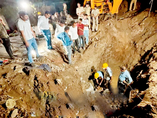मोरबे धरणाच्या मुख्य जलवाहिनीवरील देवद-विचुंबे येथील अनधिकृत नळजोडणी खंडित !