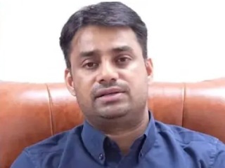 केरळ : अल्पवयीन मुलांना मारहाण करणार्‍या ख्रिस्ती पाद्रीविरुद्ध संतप्त नागरिक रस्त्यावर !