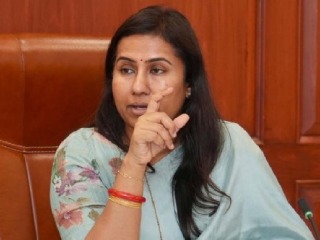 ठाणे जिल्ह्यात पाणीटंचाई; शासन दीर्घकालीन उपाययोजना करणार ! – मेघना साकोरे-बोर्डीकर, राज्यमंत्री