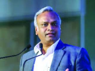Karnataka Minister Priyank Kharge : (म्हणे) ‘जगभरातील तंत्रज्ञान क्षेत्र वेगाने पुढे जात असतांना सरकार ‘आयआयटी’ संस्थांना ज्योतिष, पुनर्जन्म आदींचे संशोधन करण्यास जुंपत आहे !’