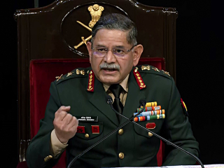 चीनच्या सैन्यासमवेत प्रतिवर्षी १ सहस्र १०० वेळा होतो सामना ! – General Upendra Dwivedi