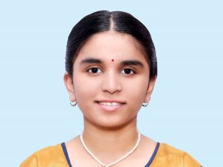 विविध कलांची आवड असणारी आणि आईला सेवेत साहाय्य करणारी ६४ टक्के आध्यात्मिक पातळीची भोसरी (पुणे) येथील कु. साची कुलकर्णी (वय १५ वर्षे) !
